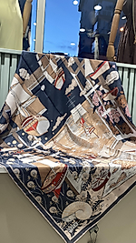 Lacivert Omuz Eşarbı