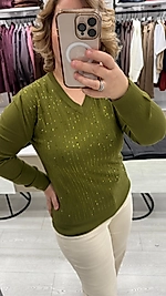 V Yaka Taş Detaylı Triko