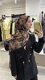 Kahverengi Çiçek Detaylı Şal